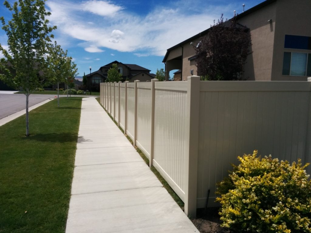 privacy fencing near you