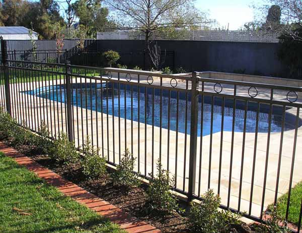 Read more about the article PA Pool Fence Requirements: What You Need to Know